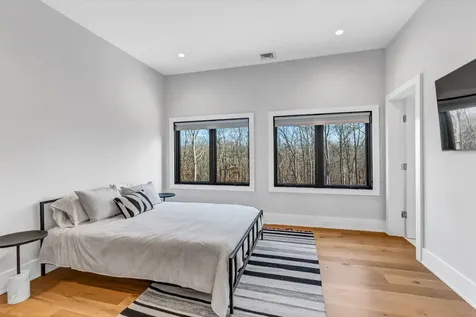 24 Hedges Lane Wainscott NY 11975