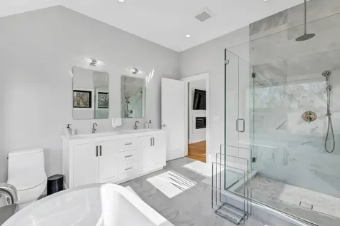 24 Hedges Lane Wainscott NY 11975