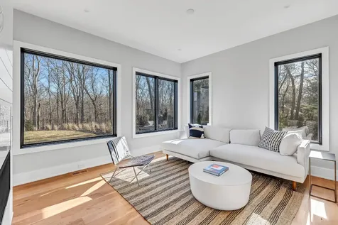 24 Hedges Lane Wainscott NY 11975