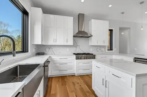 24 Hedges Lane Wainscott NY 11975