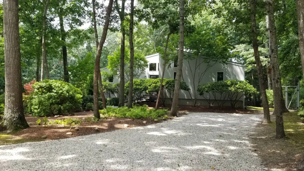 118 Sycamore Drive East Hampton NY 11937