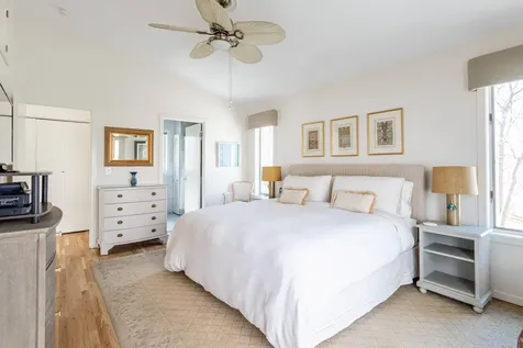 118 Sycamore Drive East Hampton NY 11937
