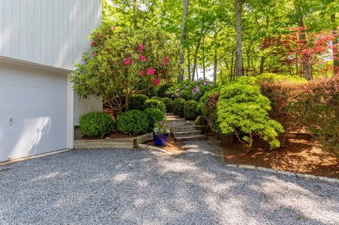 118 Sycamore Drive East Hampton NY 11937