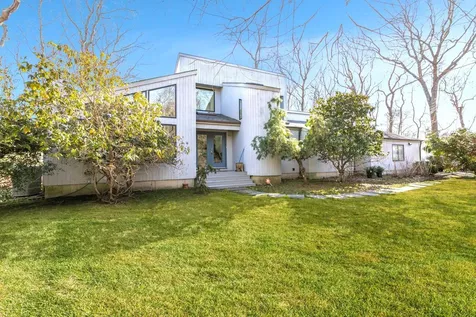 72 Sea Farm Lane Bridgehampton NY 11932