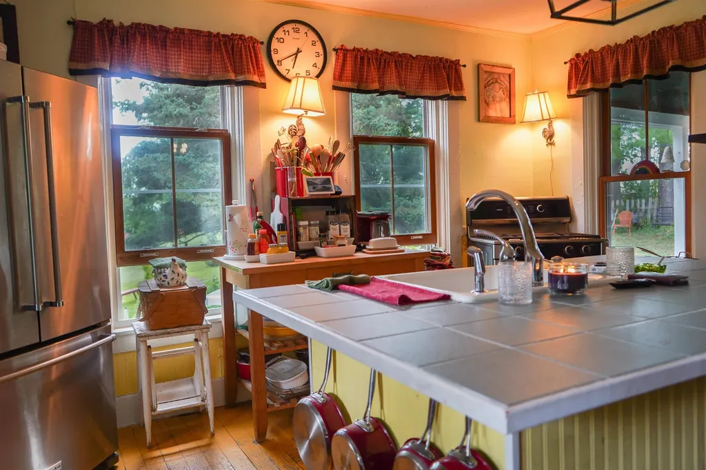 31 Amerio Road Poultney VT 05764