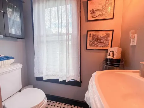 31 Amerio Road Poultney VT 05764