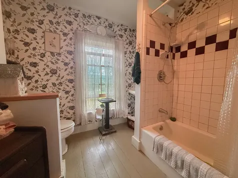 31 Amerio Road Poultney VT 05764