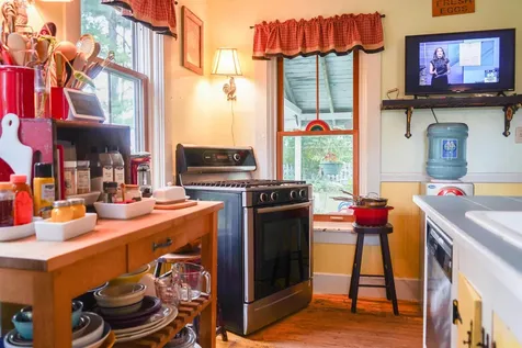 31 Amerio Road Poultney VT 05764