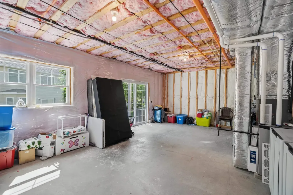 11 Manor Drive Hooksett NH 03106