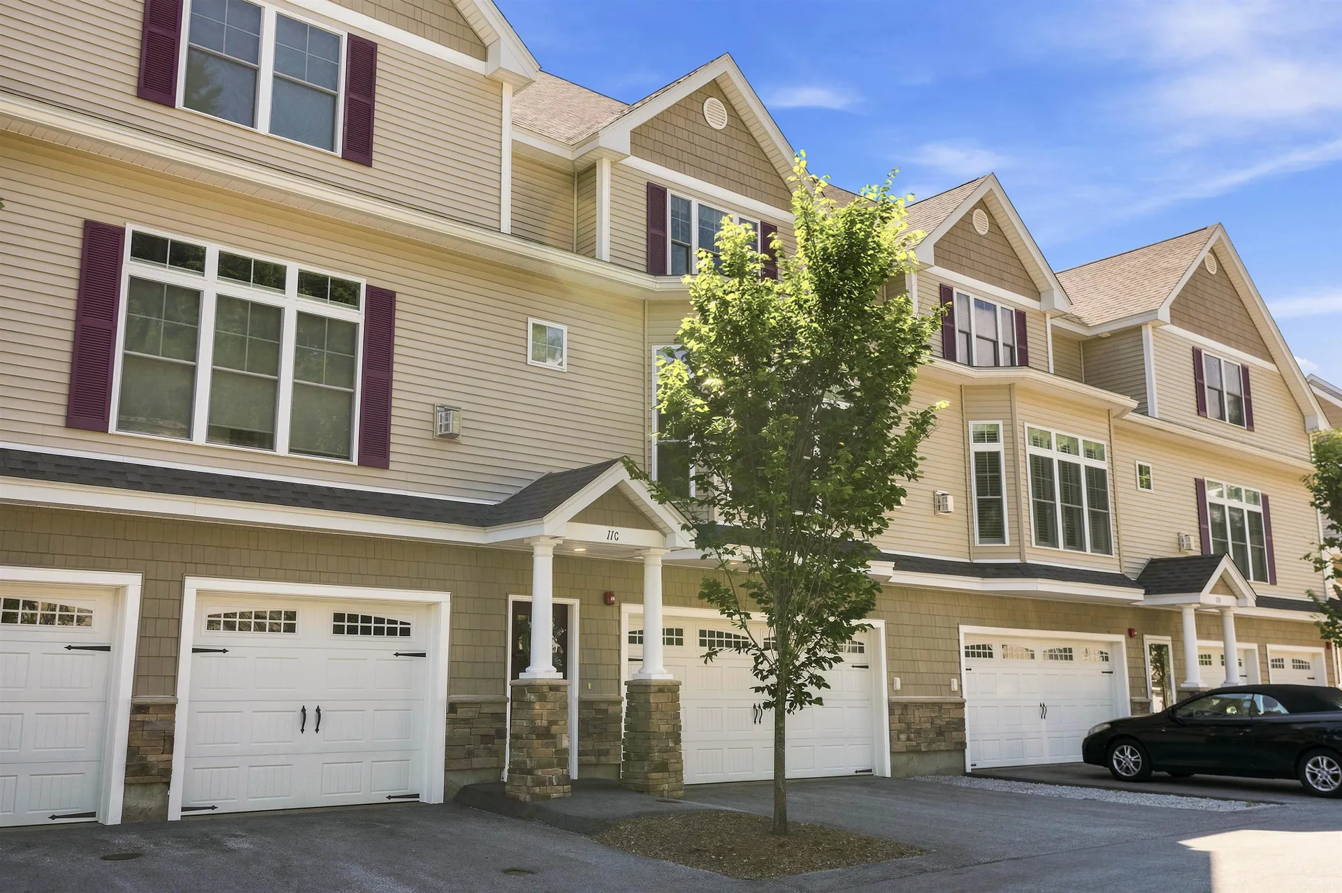 11 Manor Drive Hooksett NH 03106