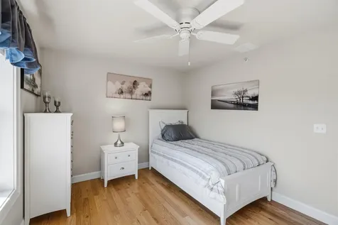 11 Manor Drive Hooksett NH 03106