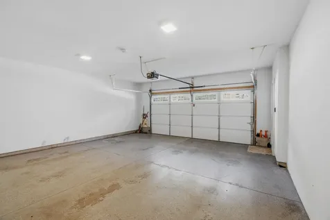 11 Manor Drive Hooksett NH 03106