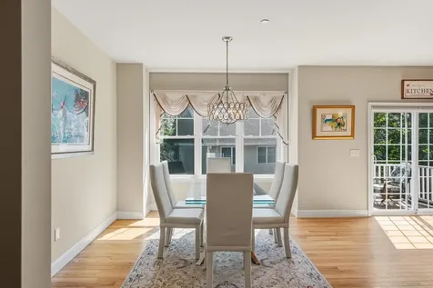 11 Manor Drive Hooksett NH 03106