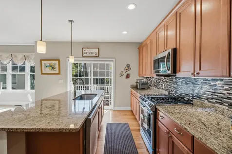11 Manor Drive Hooksett NH 03106
