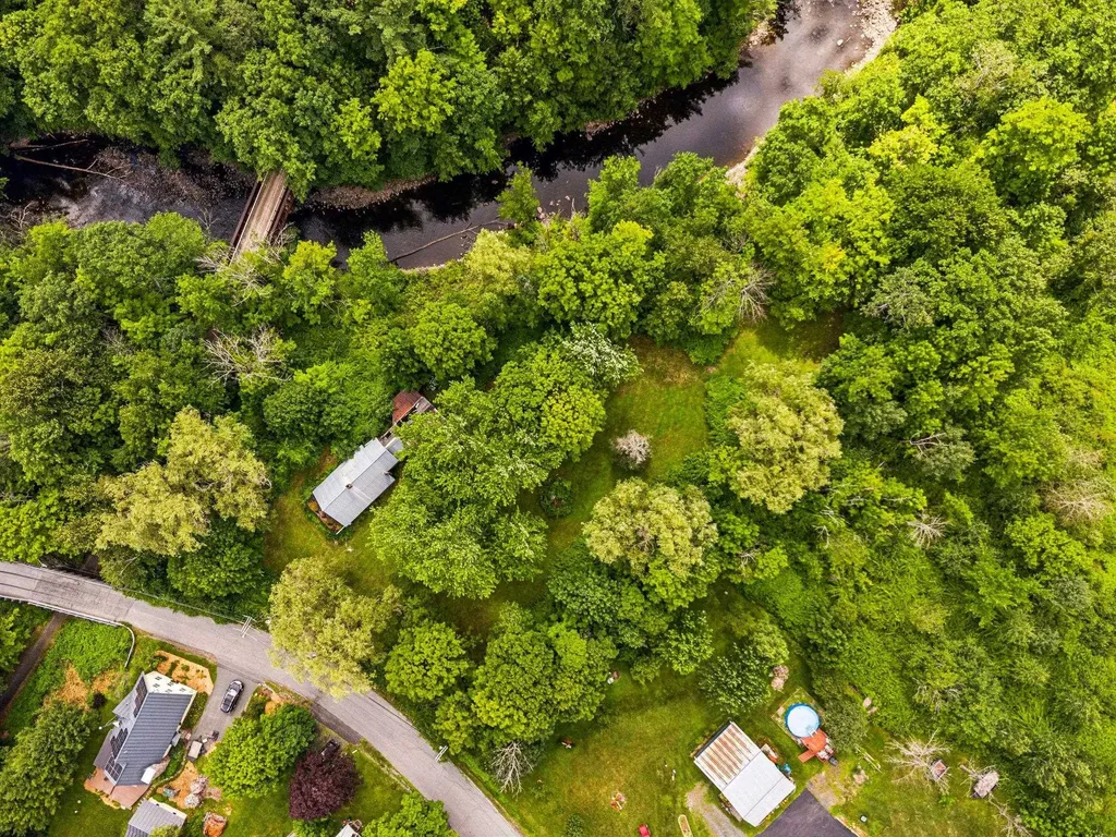 15 Payne Road Lebanon NH 03766