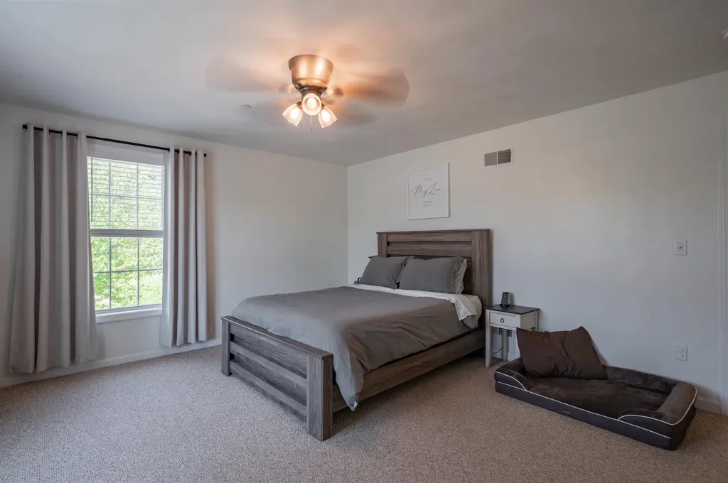 14 Kettle Lane New Boston NH 03070