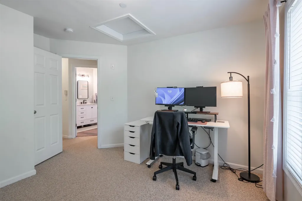 14 Kettle Lane New Boston NH 03070