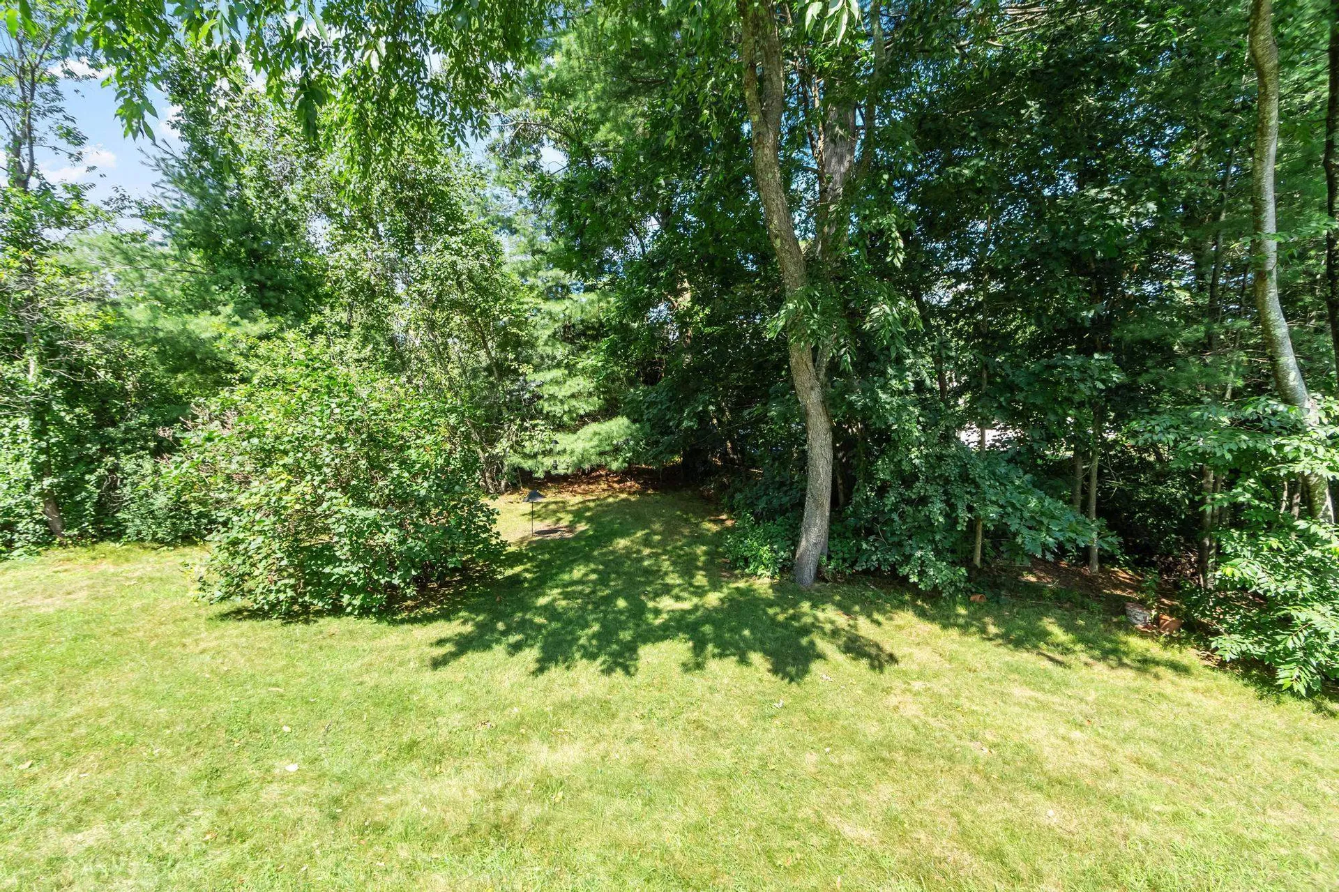 2 Rain Pond Place Derry NH 03038