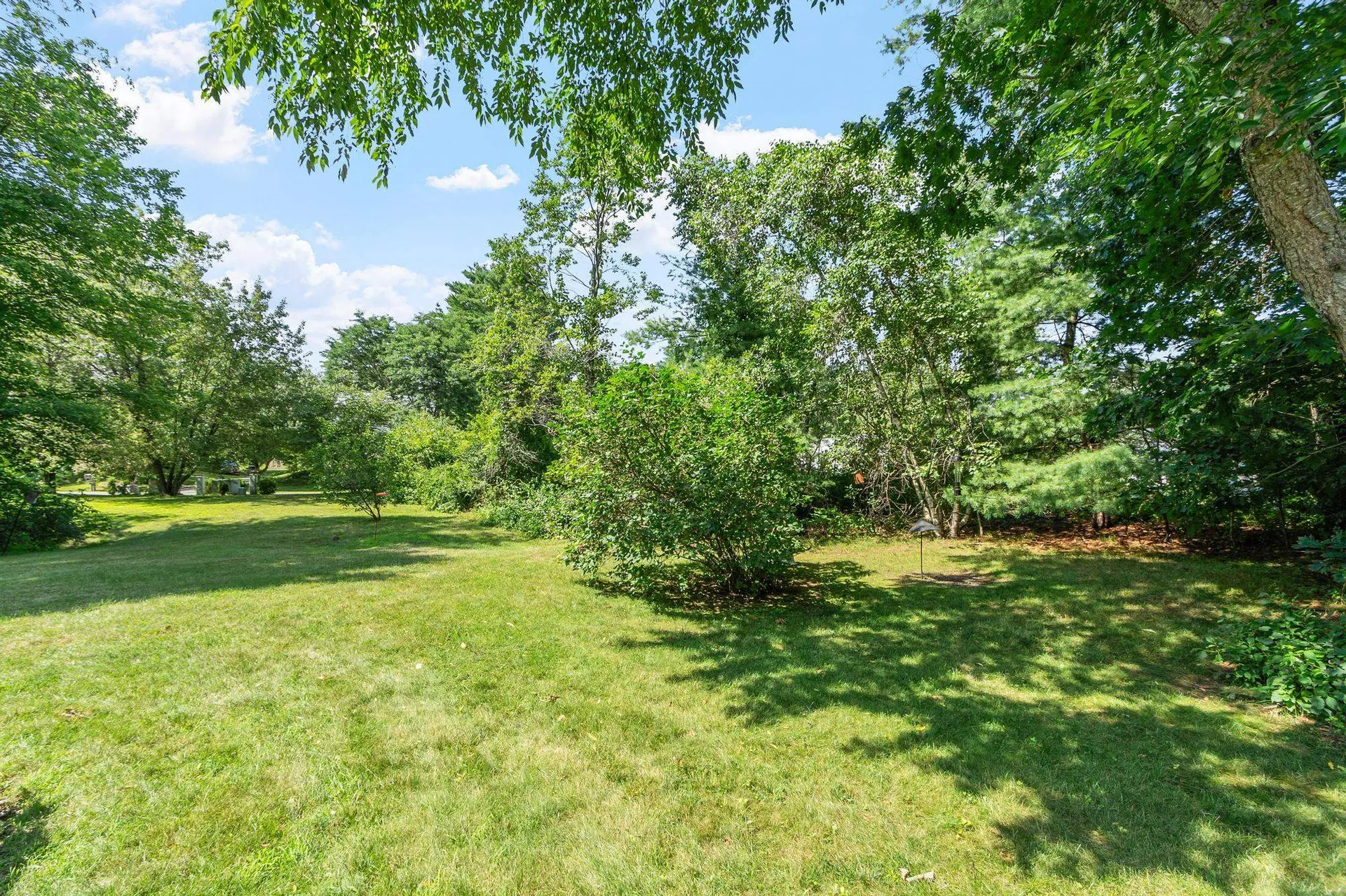 2 Rain Pond Place Derry NH 03038