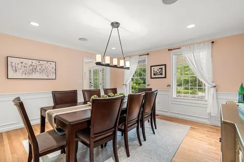 8 Leni Road Windham NH 03087