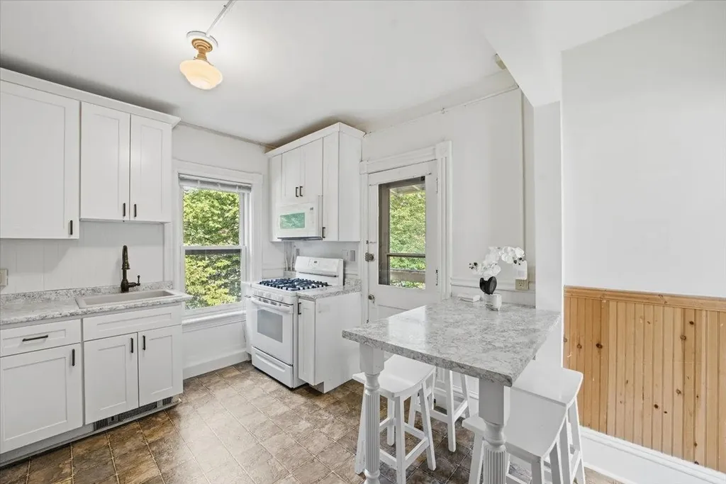 78-80 Loomis Street Burlington VT 05401