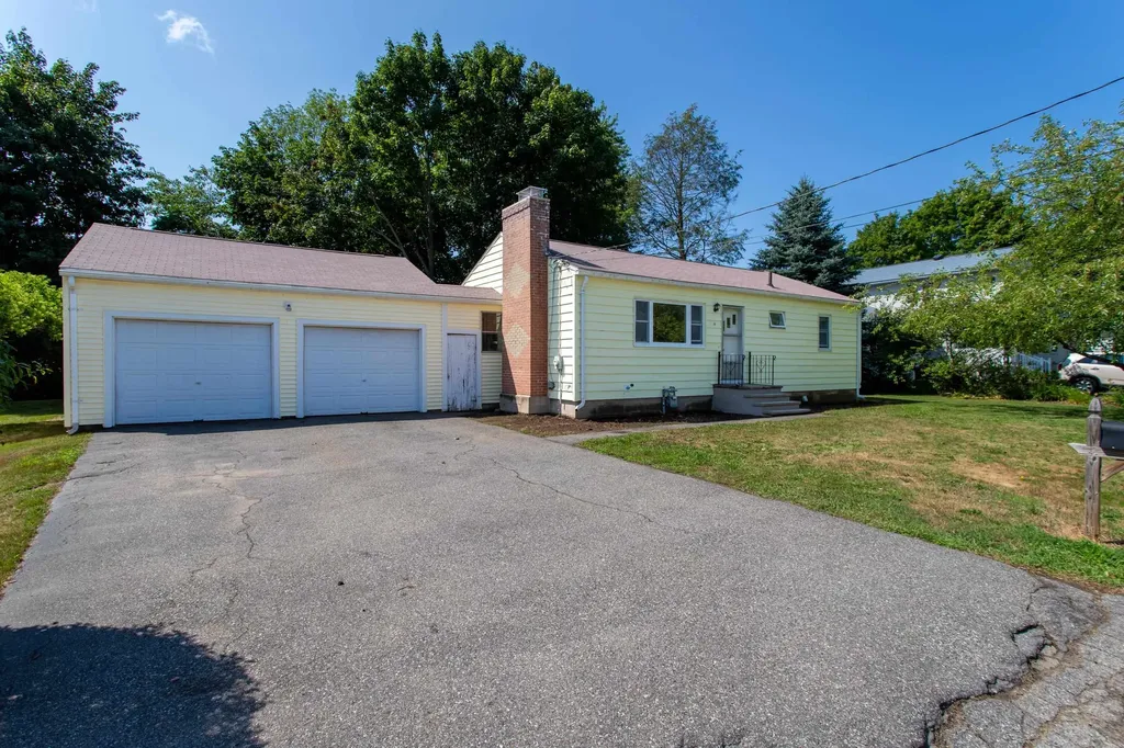 16 Tuck Road Hampton NH 03842