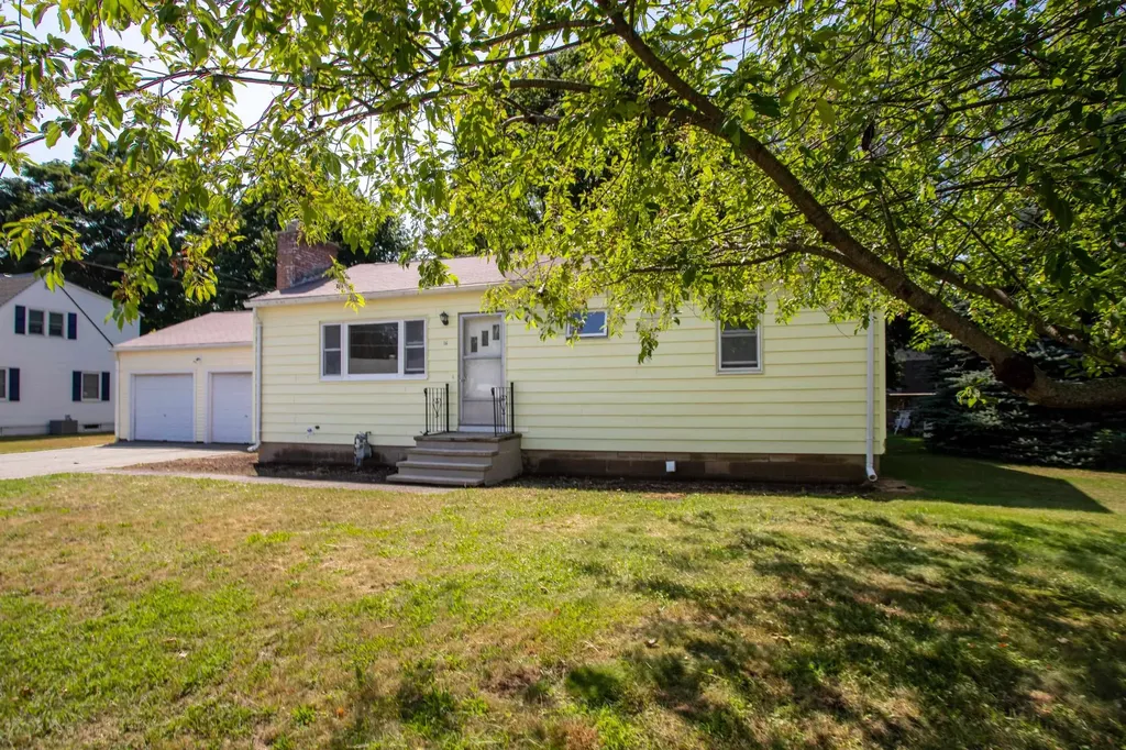 16 Tuck Road Hampton NH 03842
