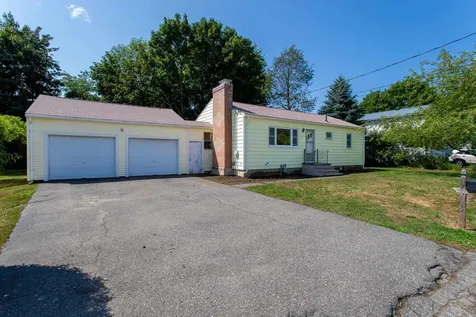 16 Tuck Road Hampton NH 03842
