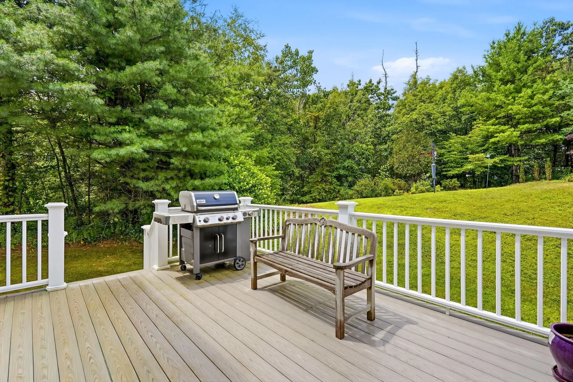 14 Sweet William Circle Nashua NH 03062