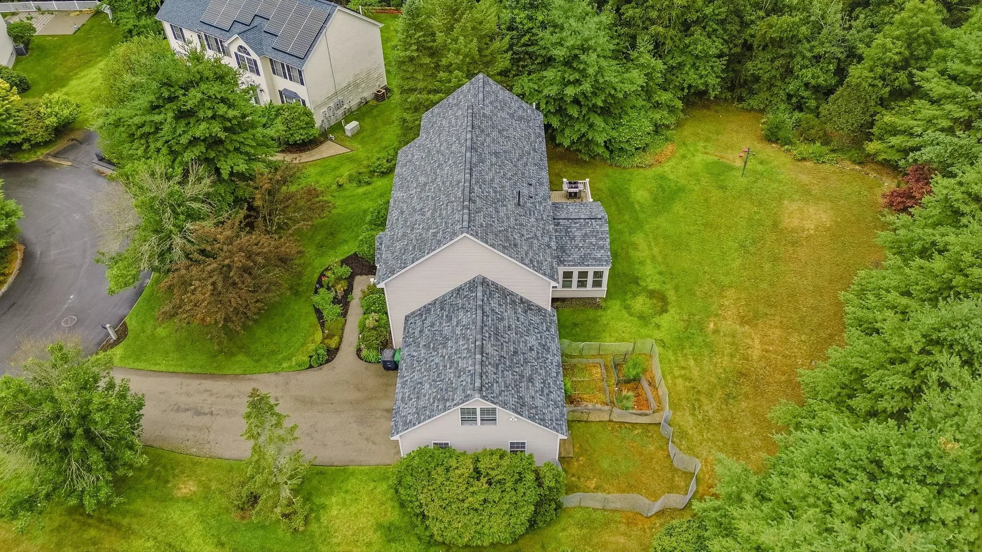 14 Sweet William Circle Nashua NH 03062