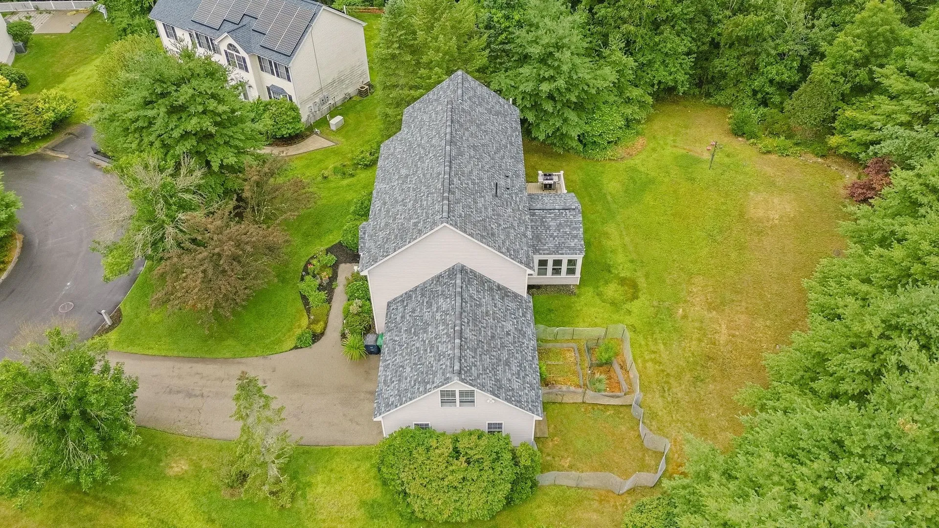 14 Sweet William Circle Nashua NH 03062