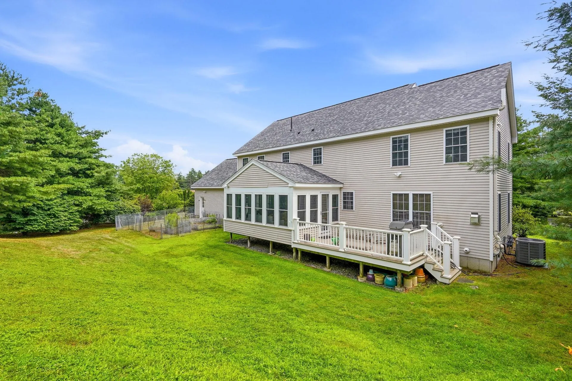 14 Sweet William Circle Nashua NH 03062