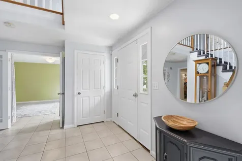 14 Sweet William Circle Nashua NH 03062