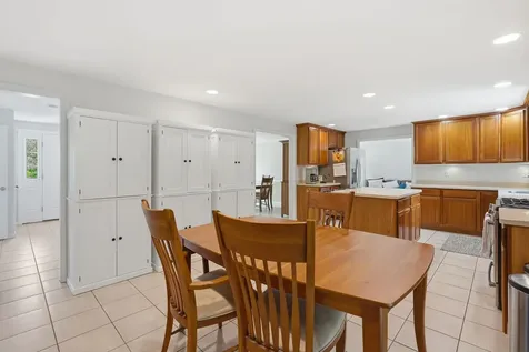 14 Sweet William Circle Nashua NH 03062