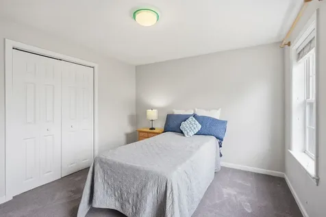 14 Sweet William Circle Nashua NH 03062