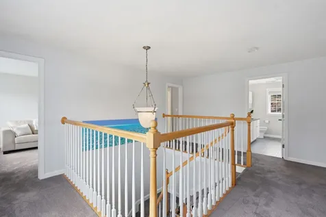 14 Sweet William Circle Nashua NH 03062