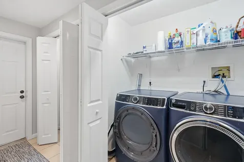 14 Sweet William Circle Nashua NH 03062