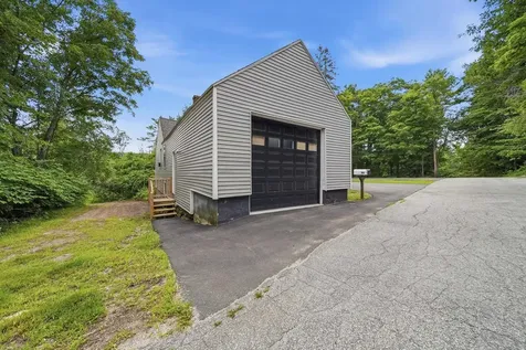 88 Chuck Street Weare NH 03281
