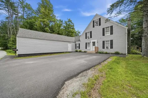 88 Chuck Street Weare NH 03281