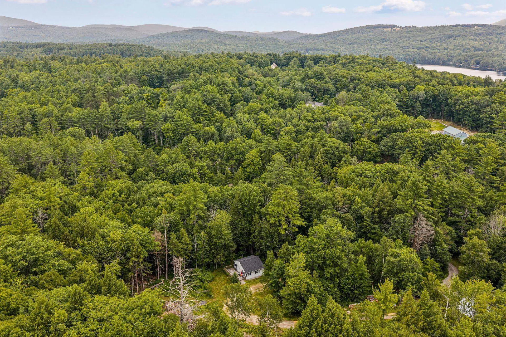 82 Fairgrounds Road Bradford NH 03221
