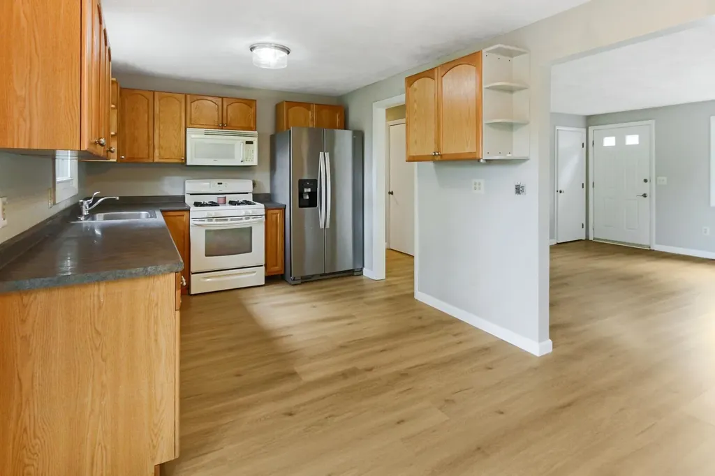 9 Judith Drive Nashua NH 03062