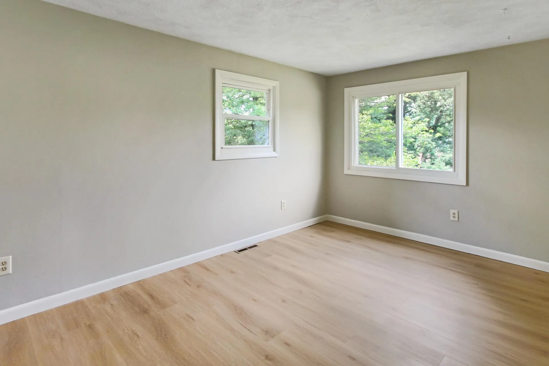 9 Judith Drive Nashua NH 03062