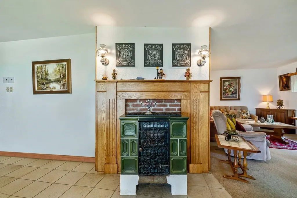 478 Jordan Point Isle La Motte VT 05463