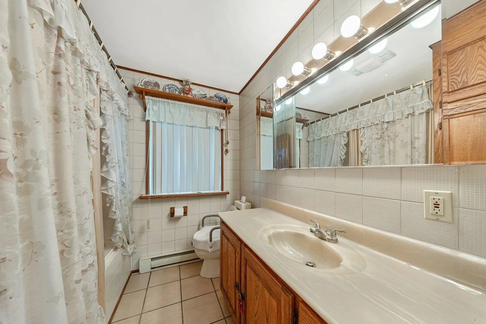 478 Jordan Point Isle La Motte VT 05463