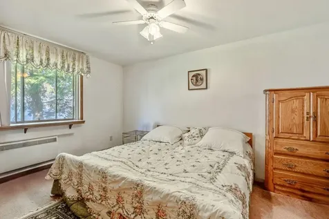 478 Jordan Point Isle La Motte VT 05463