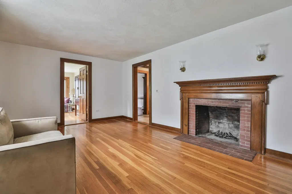 1520 Belmont Street Manchester NH 03104
