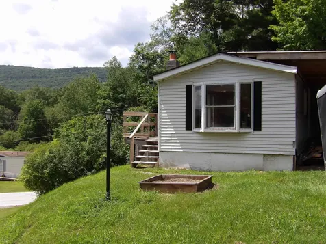 124 Clarendon Road Wallingford VT 05773