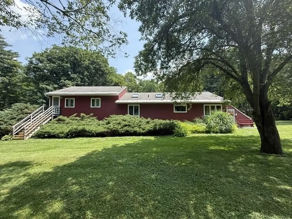 179 Sloan Road Williamstown MA 01267