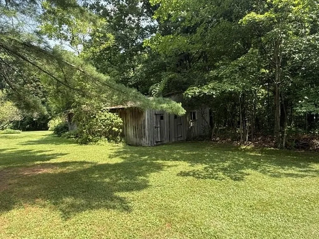 179 Sloan Road Williamstown MA 01267