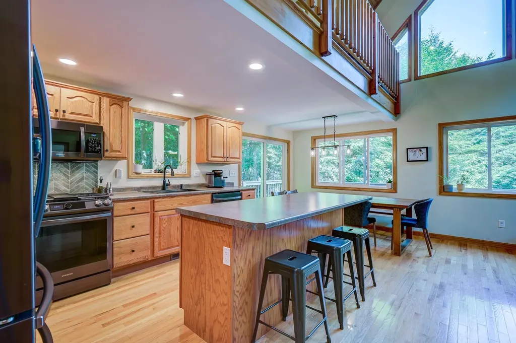 65 Garmish Road Conway NH 03818